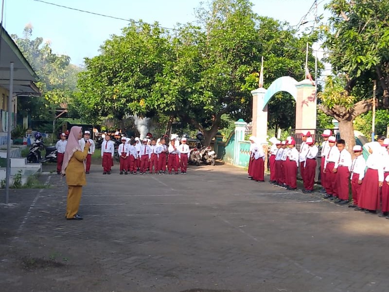 HALAL BIHALAL KELUARGA BESAR SDN II BUGEMAN
